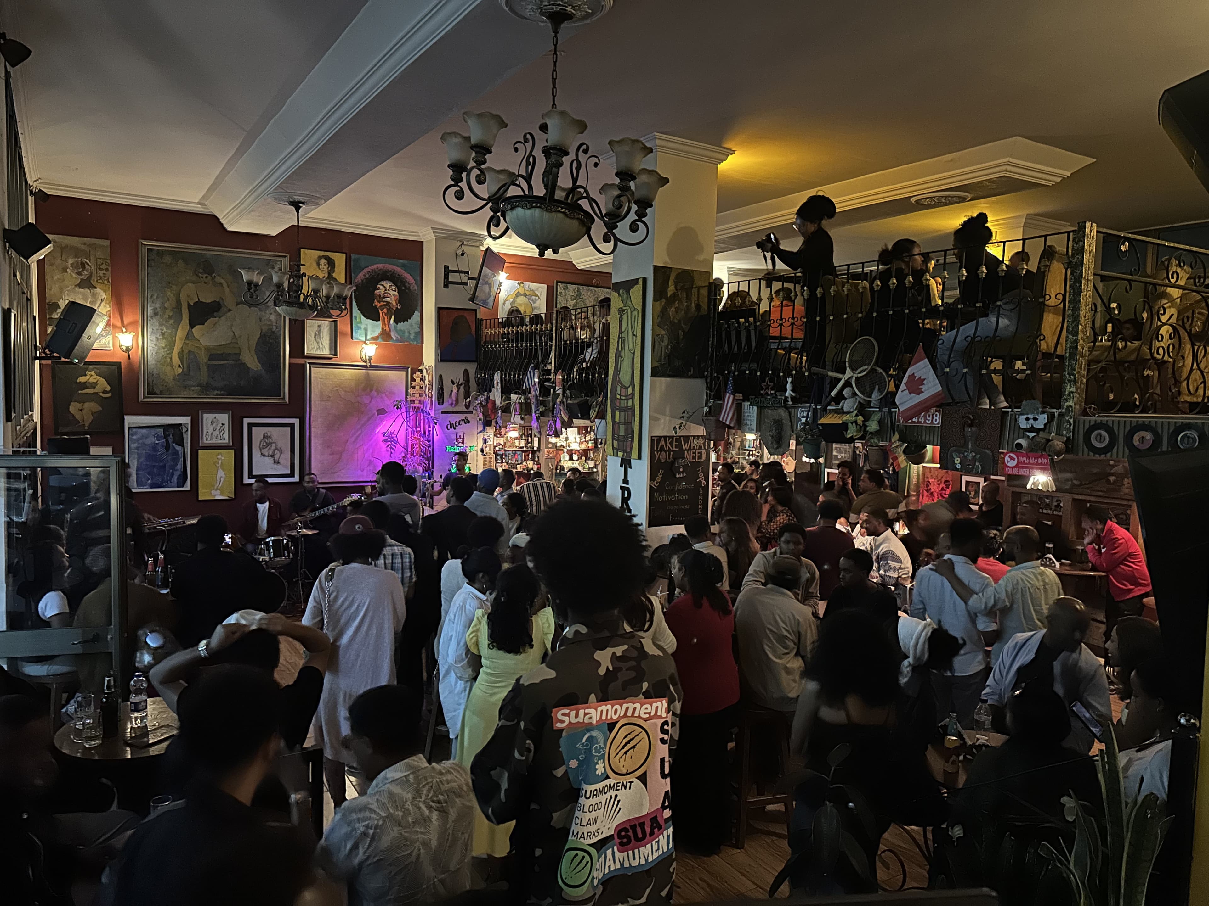 The Groove Show Episode I - Cozy Stage Atmosphere